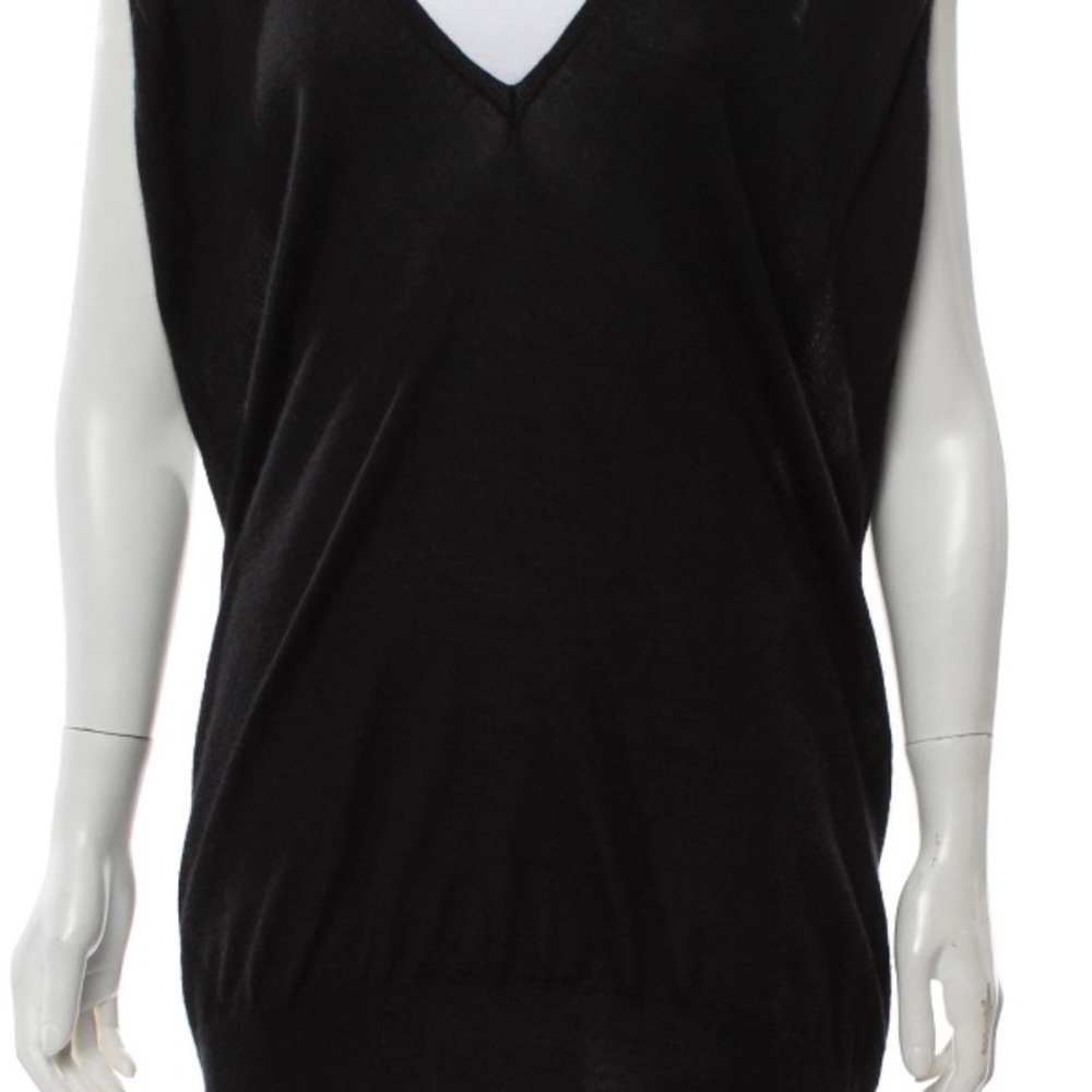 Balenciaga Sleeveless 💯% cashmere Sweater Size Large